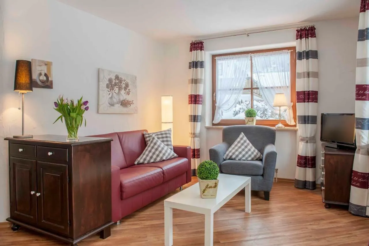 Apartment Am Sonneneck - Wohnung 1 Ruhpolding